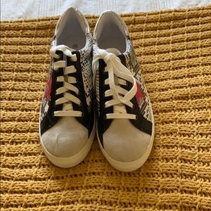 Brand new women’s sneakers